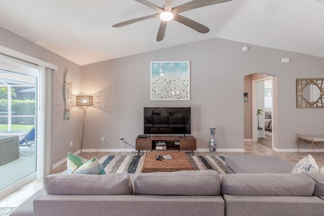 3673 2nd Place SW, Vero Beach, FL 32968