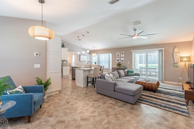 3673 2nd Place SW, Vero Beach, FL 32968