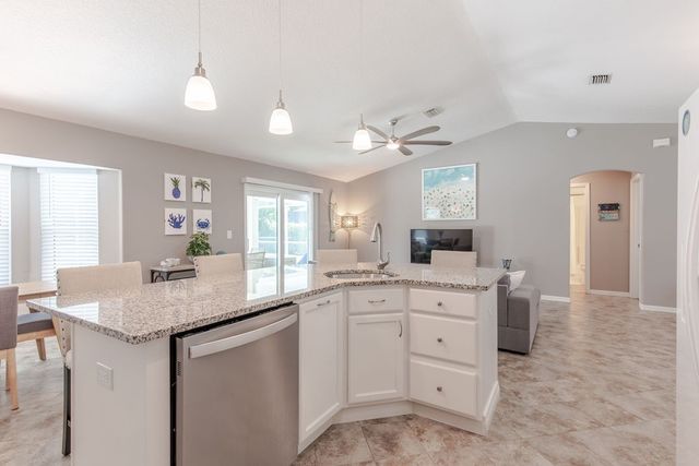 3673 2nd Place SW, Vero Beach, FL 32968