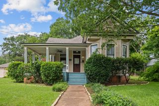 1105 N Sycamore Street, Palestine, TX 75801