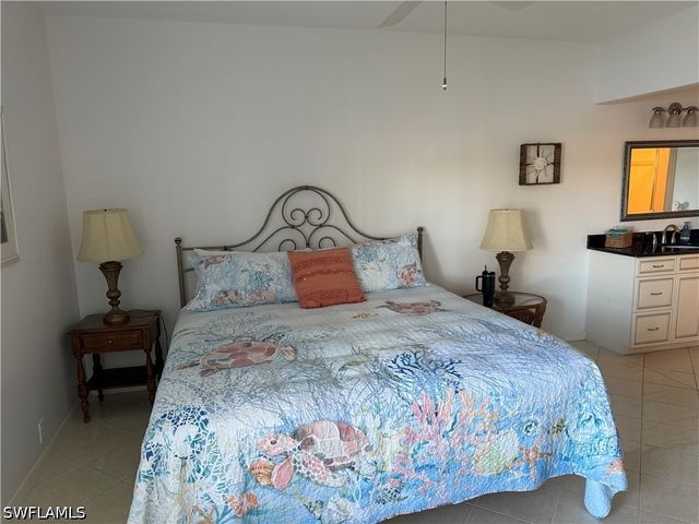 13070 Amberley CT 902, Bonita Springs, FL 34135