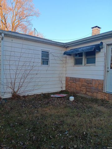 4530 N Sunnyside Street, Terre Haute, IN 47805