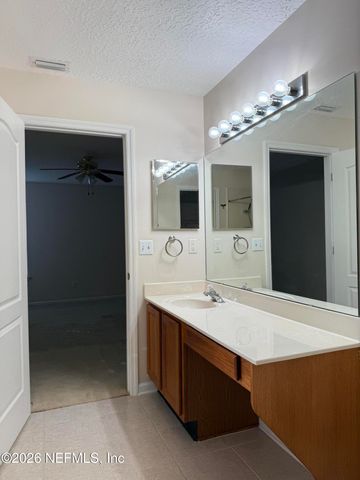 992 HYANNIS PORT Drive, Jacksonville, FL 32225