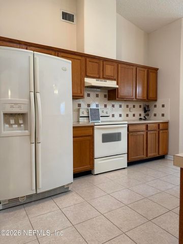 992 HYANNIS PORT Drive, Jacksonville, FL 32225