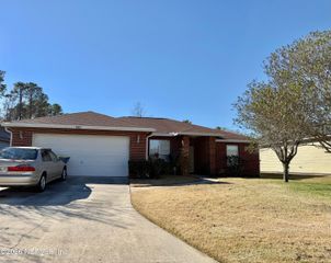 992 HYANNIS PORT Drive, Jacksonville, FL 32225