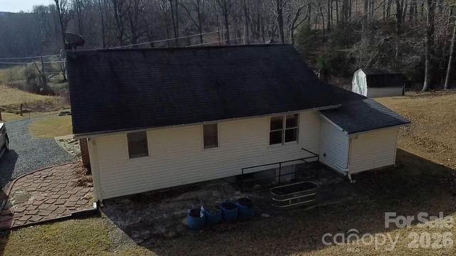 212 Old Dale Road, Spruce Pine, NC 28777