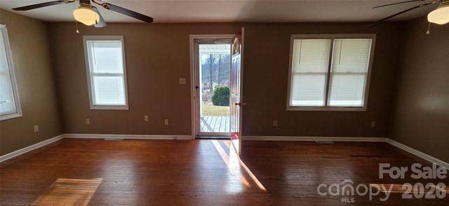 212 Old Dale Road, Spruce Pine, NC 28777