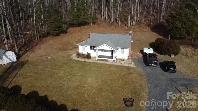 212 Old Dale Road, Spruce Pine, NC 28777