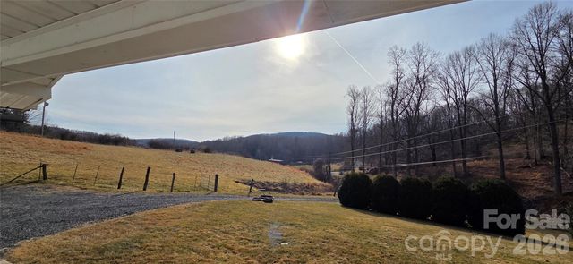 212 Old Dale Road, Spruce Pine, NC 28777