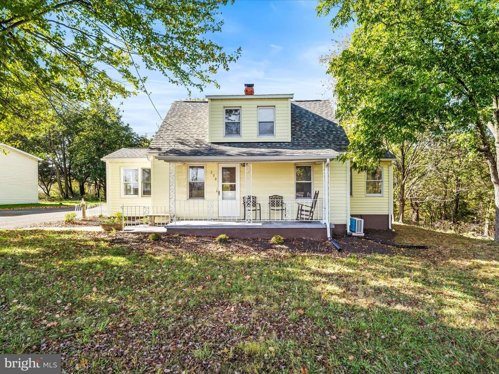 298 BUFFLICK RD, Winchester, VA 22602