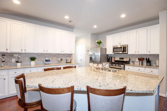 12510 W Hillock Lane, Houston, TX 77047