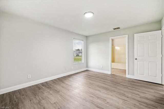 2701 SW 8th CT, Cape Coral, FL 33914
