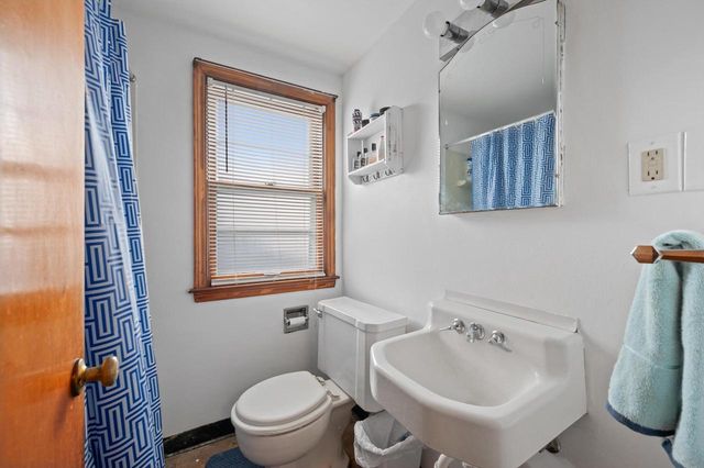 3876 E Morris AVENUE, Cudahy, WI 53110