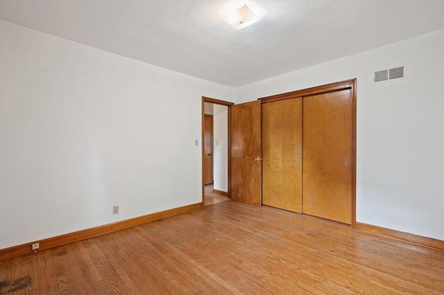 3876 E Morris AVENUE, Cudahy, WI 53110