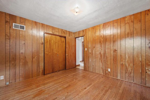 3876 E Morris AVENUE, Cudahy, WI 53110