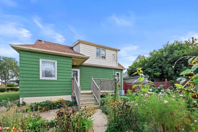 3876 E Morris AVENUE, Cudahy, WI 53110