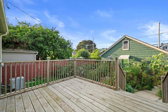 3876 E Morris AVENUE, Cudahy, WI 53110