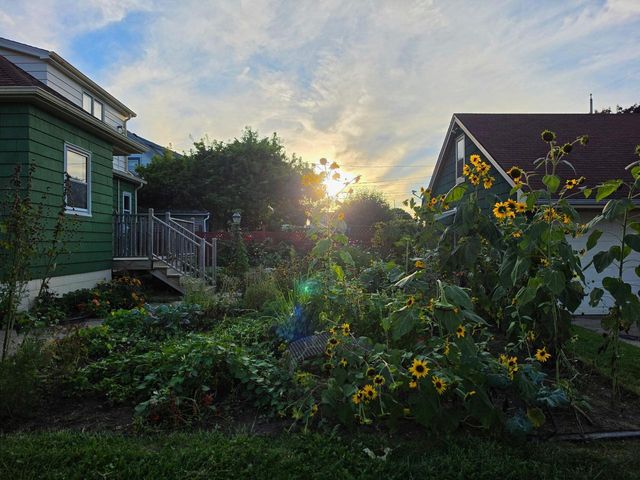 3876 E Morris AVENUE, Cudahy, WI 53110