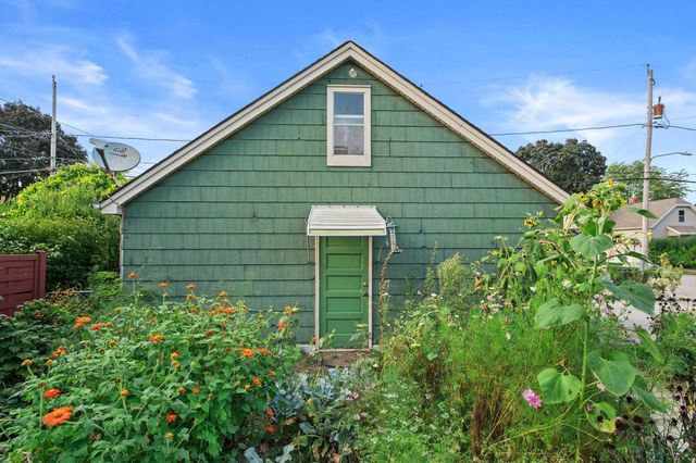 3876 E Morris AVENUE, Cudahy, WI 53110