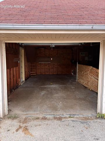 3876 E Morris AVENUE, Cudahy, WI 53110