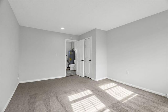 5300 NE 62nd Street, Kansas City, MO 64119