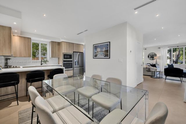 2851 SW 33rd Ct 2851, Miami, FL 33133