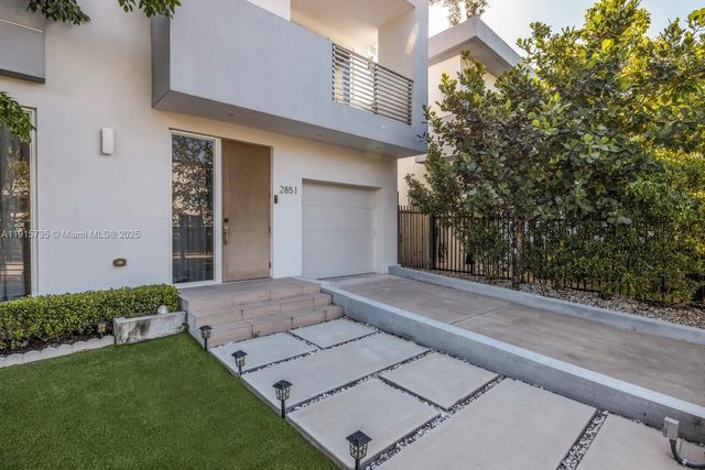 2851 SW 33rd Ct 2851, Miami, FL 33133