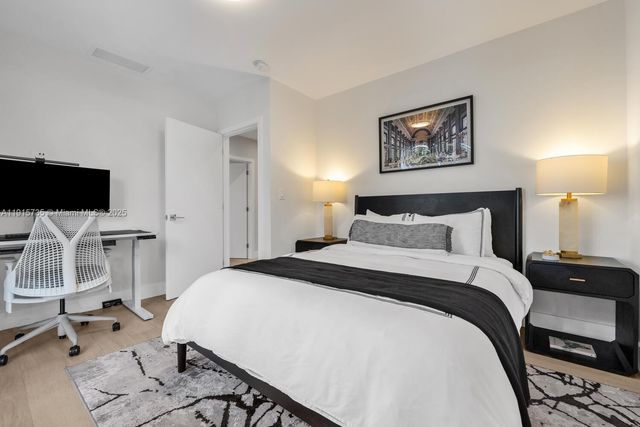 2851 SW 33rd Ct 2851, Miami, FL 33133