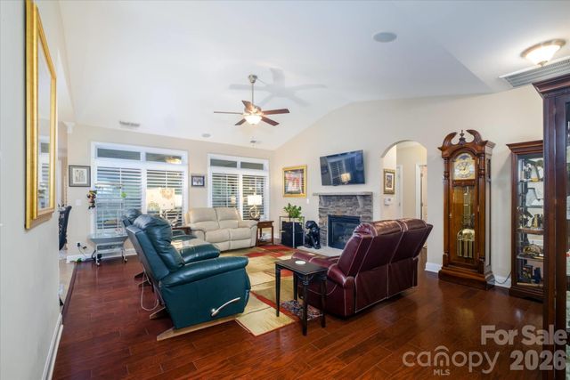 4804 Star Hill Lane, Charlotte, NC 28214