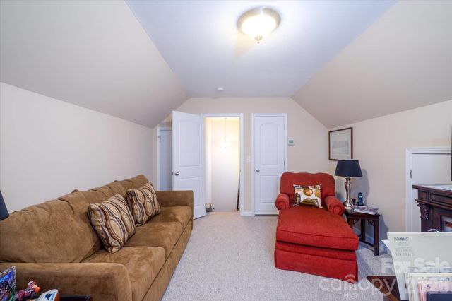 4804 Star Hill Lane, Charlotte, NC 28214