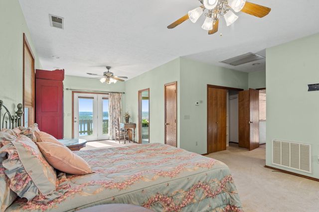 1052 Broken Arrow Estates Road, Lampe, MO 65681