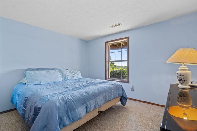 1052 Broken Arrow Estates Road, Lampe, MO 65681