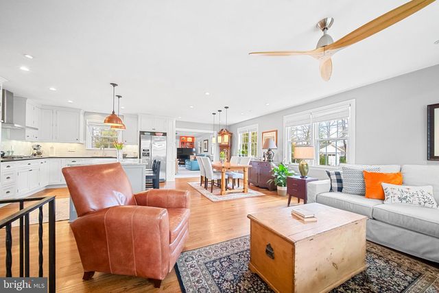 15014 TARLETON DR, Centreville, VA 20120