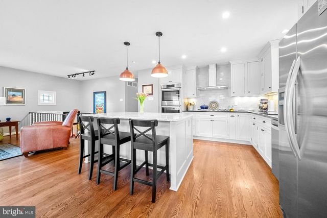 15014 TARLETON DR, Centreville, VA 20120