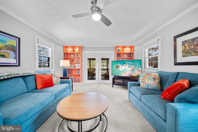 15014 TARLETON DR, Centreville, VA 20120