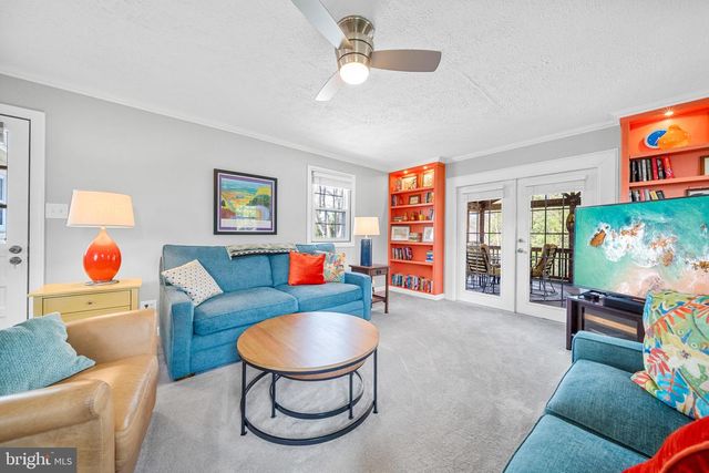 15014 TARLETON DR, Centreville, VA 20120