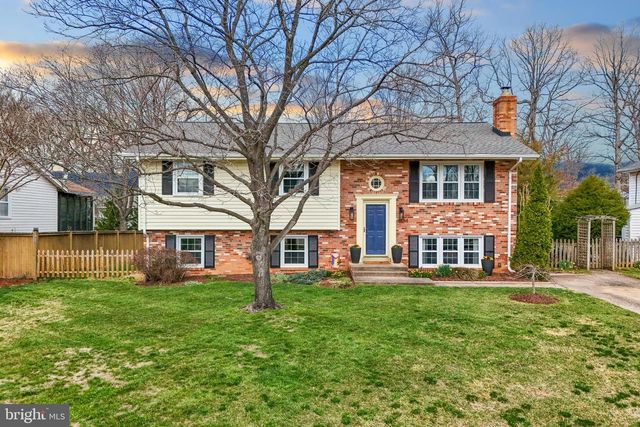 15014 TARLETON DR, Centreville, VA 20120