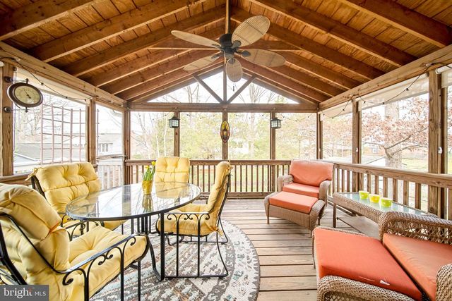 15014 TARLETON DR, Centreville, VA 20120