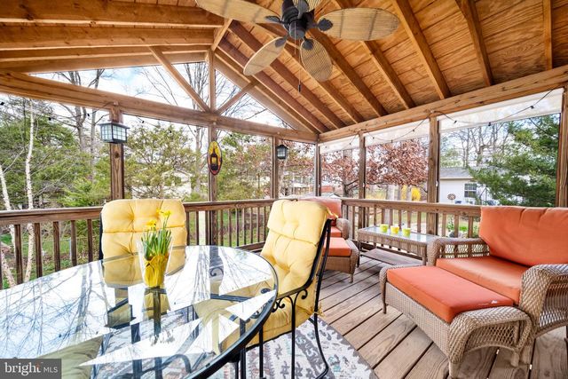 15014 TARLETON DR, Centreville, VA 20120