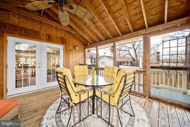 15014 TARLETON DR, Centreville, VA 20120