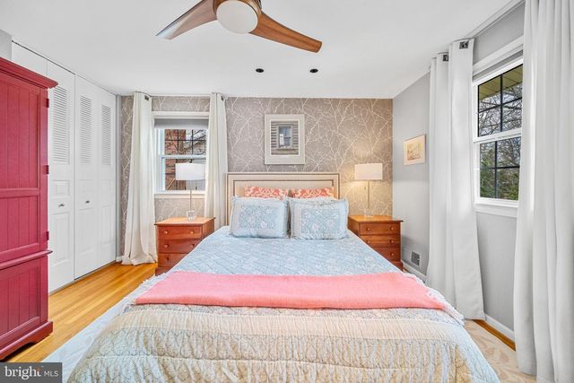 15014 TARLETON DR, Centreville, VA 20120