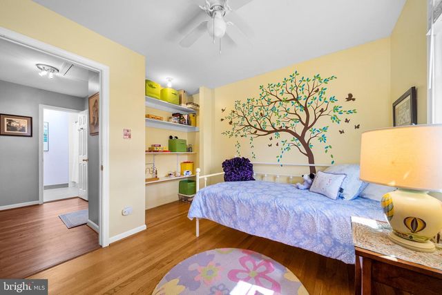 15014 TARLETON DR, Centreville, VA 20120