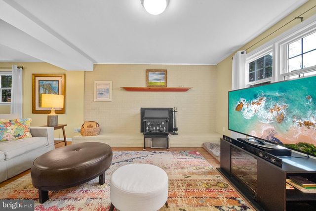 15014 TARLETON DR, Centreville, VA 20120