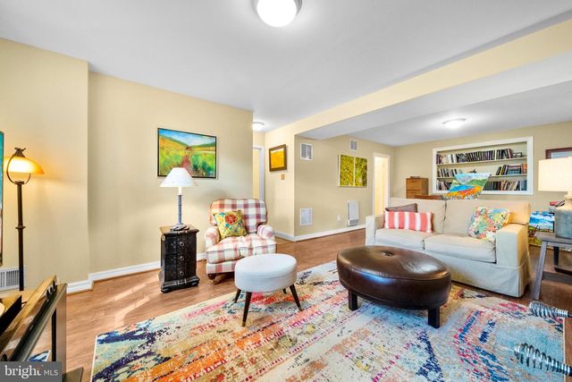 15014 TARLETON DR, Centreville, VA 20120