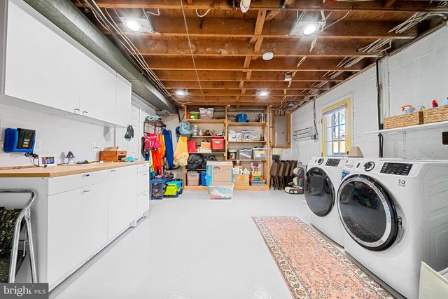 15014 TARLETON DR, Centreville, VA 20120