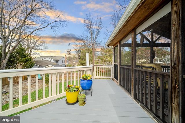 15014 TARLETON DR, Centreville, VA 20120