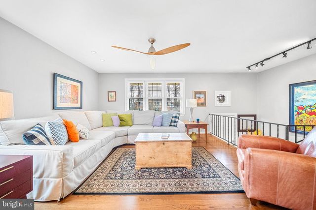 15014 TARLETON DR, Centreville, VA 20120