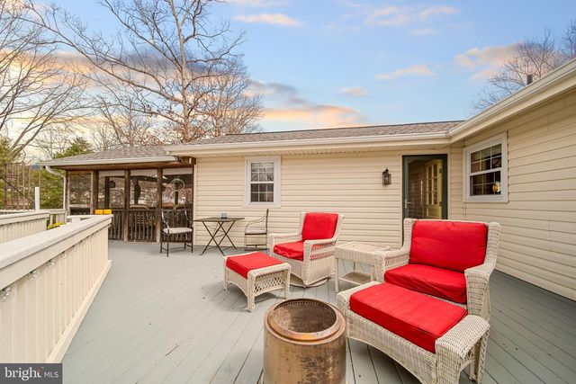 15014 TARLETON DR, Centreville, VA 20120