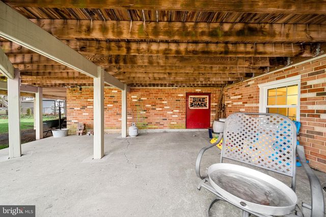 15014 TARLETON DR, Centreville, VA 20120