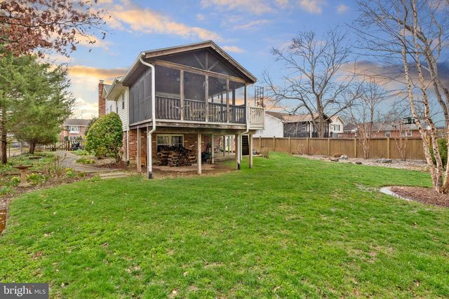 15014 TARLETON DR, Centreville, VA 20120